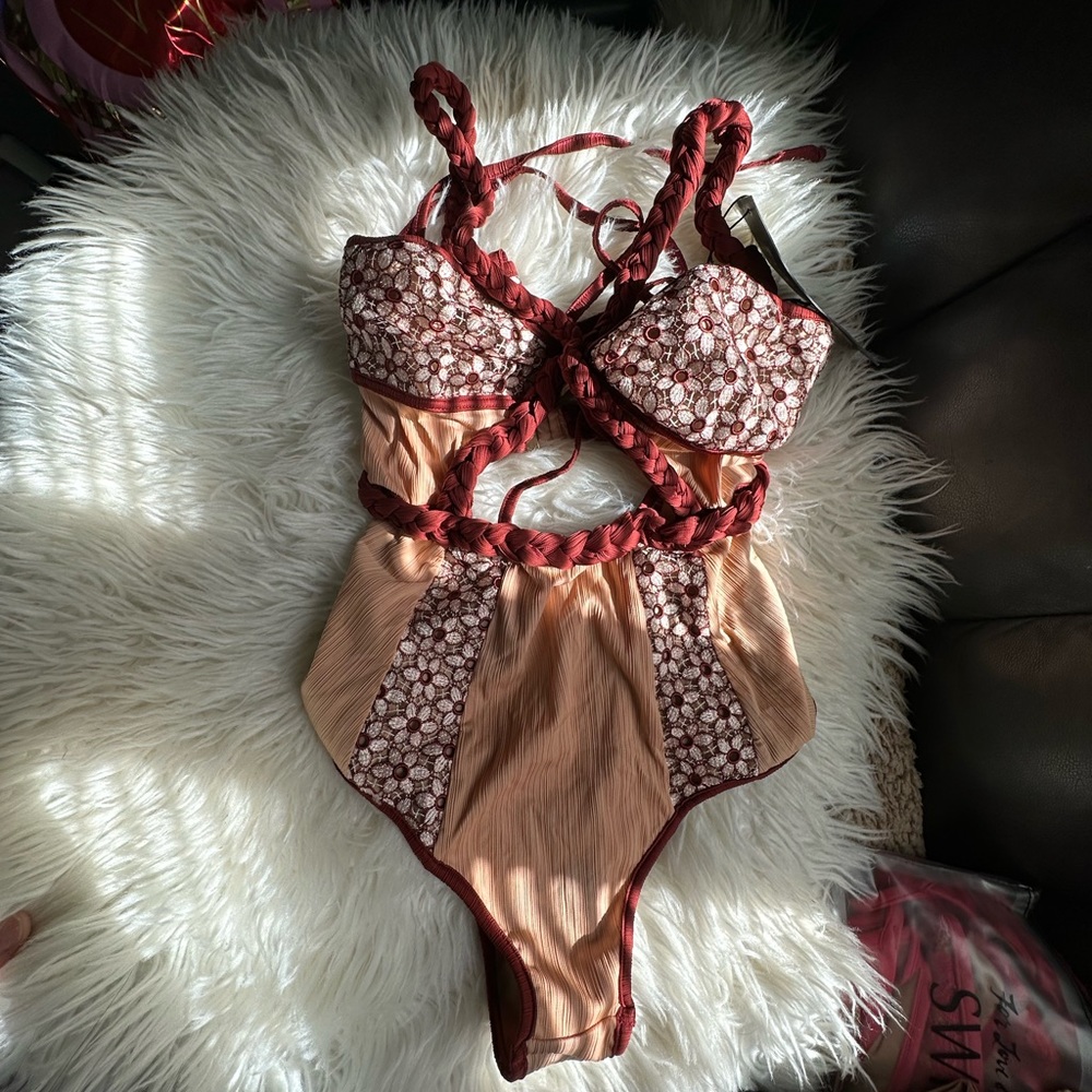For love and lemons Samba One piece